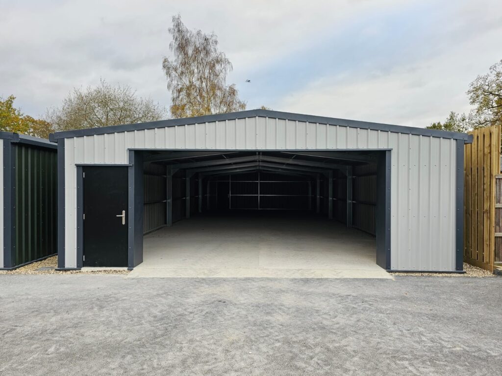 Steel Building Gallery commercial low eaves steel building roof frame progress